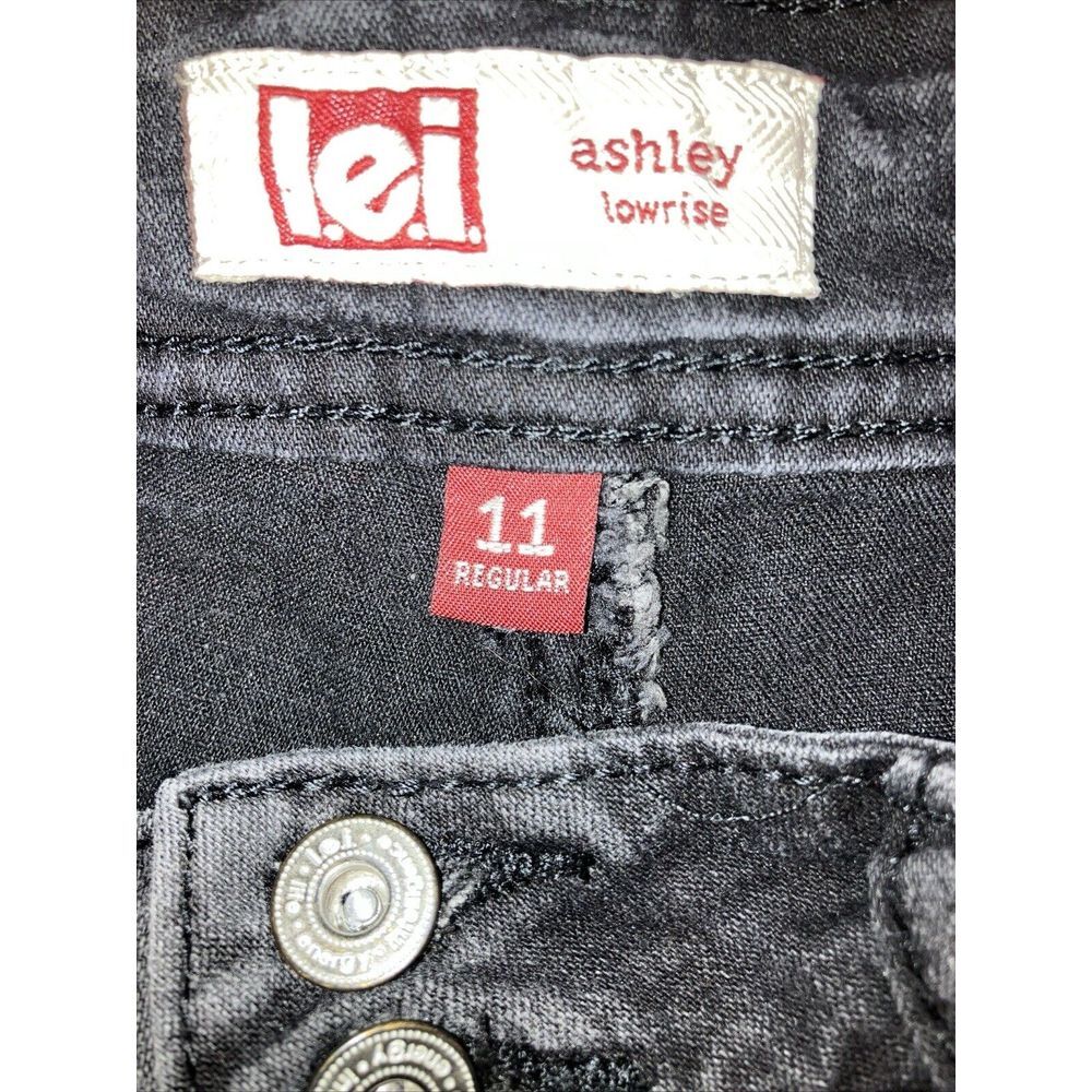 L.E.I Ashley Low Rise Cut-Off Denim Short Women's Junior Size 11 Black Raw Hem - Picture 3 of 5